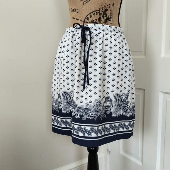 Ann Taylor Dresses & Skirts - Ann Taylor Skirt Women's